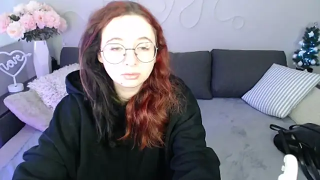 Mini Diva online show from December 23, 9:13 am