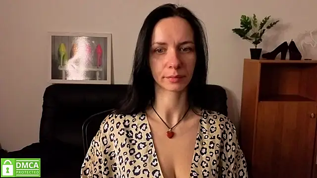 annakillianox online show from April 10, 6:30 am