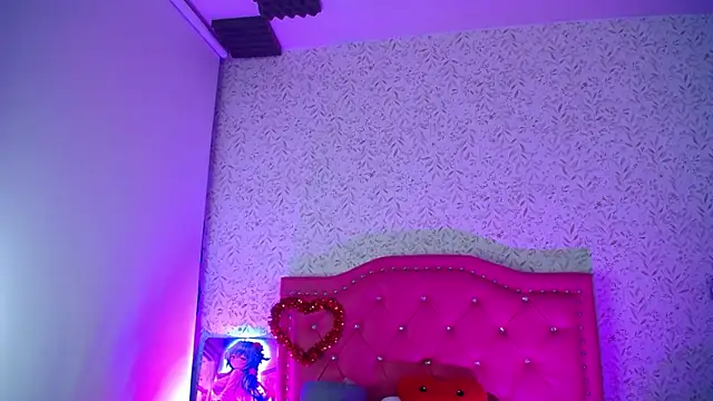 Snapshot of luly_pink chatting on September 23, 3:26 am luly pink online show from September 23, 3:26 am
