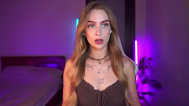 Kamila icee online show from September 10, 7:14 pm