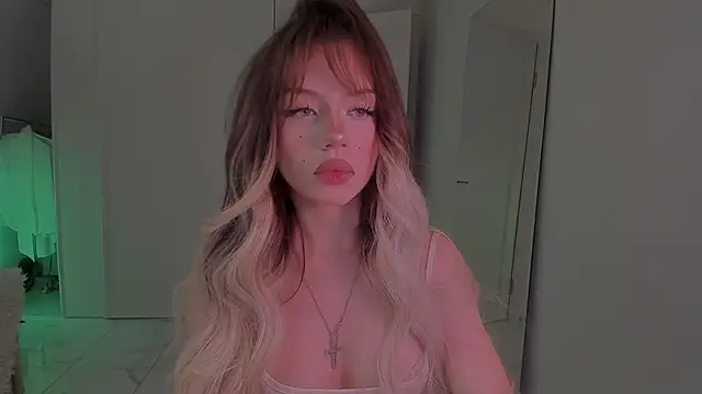 KellyBarton online show from December 1, 12:04 am