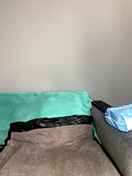 MimiCurves online show from September 11, 8:14 am