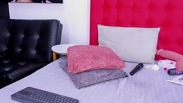 Daliana Beck online show from January 13, 9:30 pm