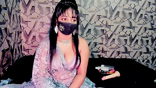 Sweetie Fox XXX online show from September 23, 4:38 pm