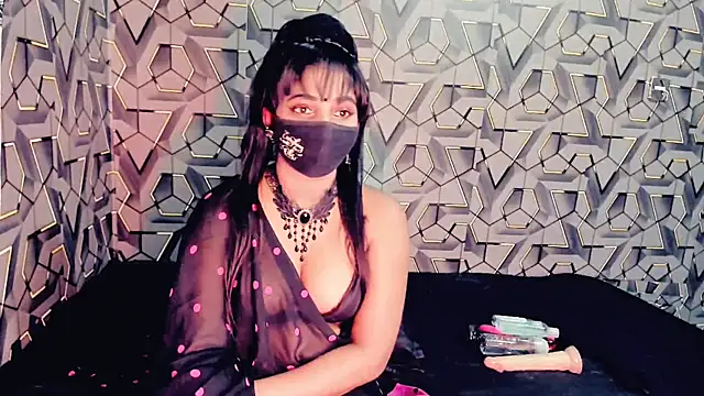 Sweetie Fox XXX online show from September 26, 5:43 pm