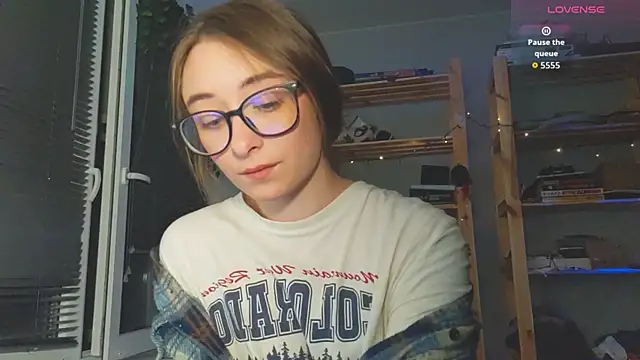 monlight  dana online show from October 5, 10:37 pm