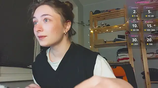 monlight  dana online show from December 20, 6:56 pm