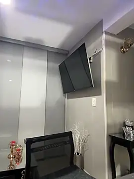 LARIANA RIVERA23 online show from October 11, 6:18 am