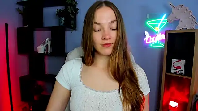 kenzie x online show from November 3, 7:34 am