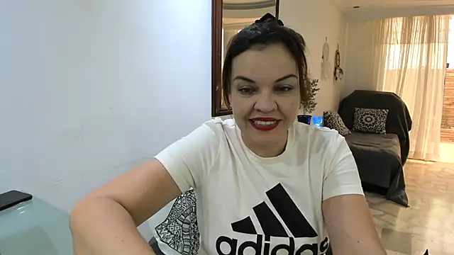 MarilynDavies online show from October 25, 7:10 pm