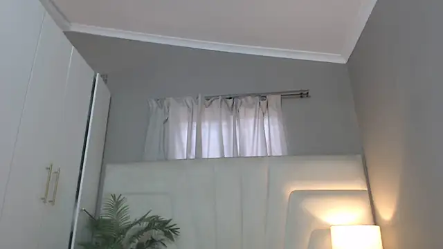 naughtyblackdolie online show from February 6, 9:56 am