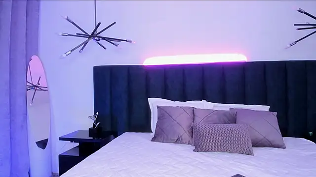 alaia7h online show from March 3, 8:04 pm