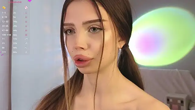 Jessie Johns online show from May 18, 3:40 pm