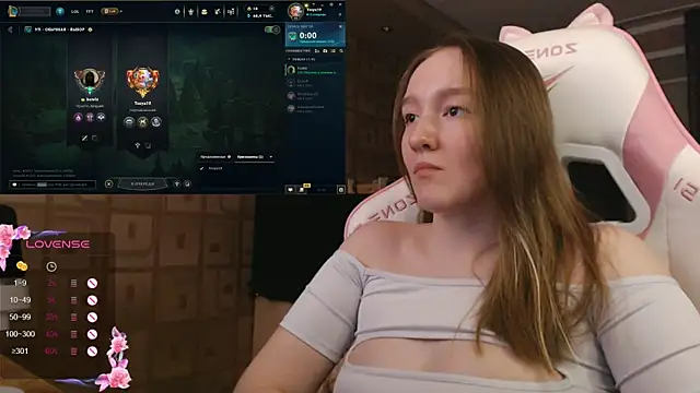 MoonlishSiren online show from October 11, 8:11 pm