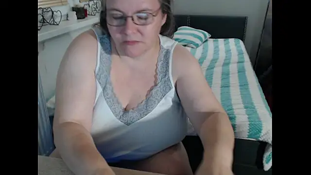 Sweetboobs online show from October 29, 8:00 pm