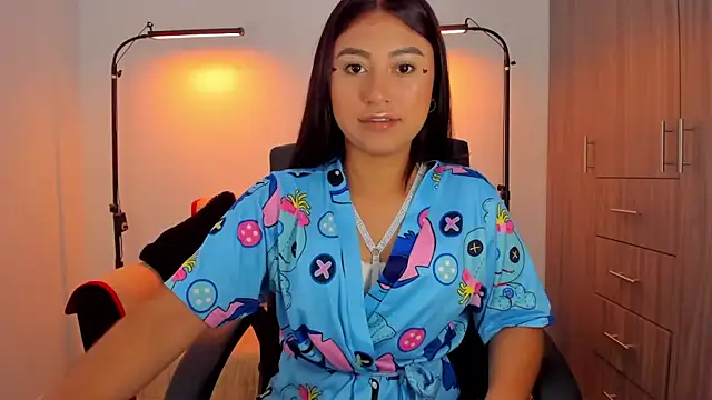 Snapshot of cloy_baby__ chatting on October 20, 10:18 am cloy baby online show from October 20, 10:18 am