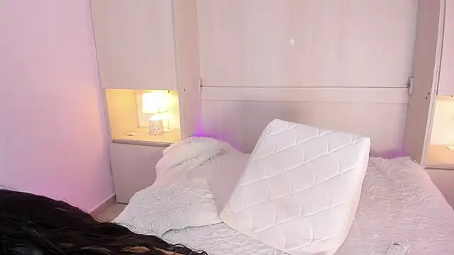 valerymeyerr online show from February 11, 12:06 pm