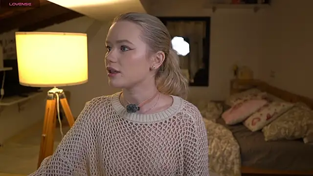 LexieLoree online show from November 26, 4:13 am