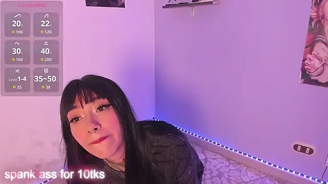 Snapshot of Akari1_Mischief chatting on September 29, 1:11 am Akari1 Mischief online show from September 29, 1:11 am