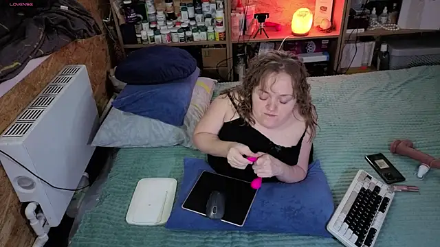 MiniNatalie online show from November 26, 11:33 am