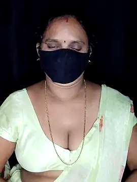 vintage-vibs online show from October 22, 5:40 pm