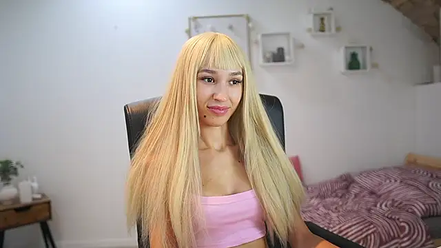 Amai  Liu online show from September 9, 5:57 pm