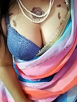 MISS QAYENAT online show from October 9, 5:06 pm