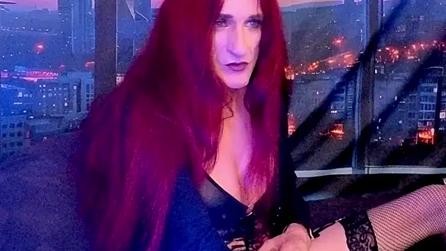 Snapshot of LuvNuk chatting on September 14, 11:08 am LuvNuk online show from September 14, 11:08 am