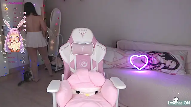 sweetdollyx online show from September 23, 9:35 pm