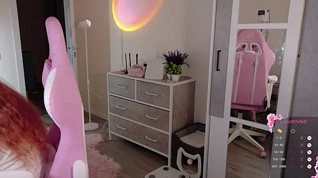 cinnabon girls online show from November 13, 11:37 pm