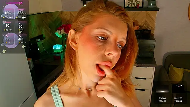 Hannah Carr online show from May 26, 8:08 pm