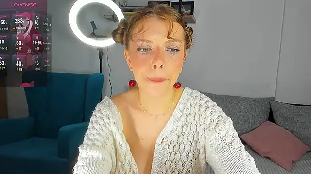 Hannah Carr online show from October 4, 6:56 pm