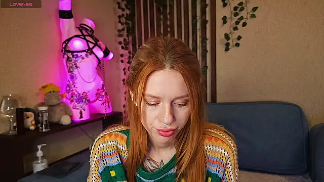  SweetFox  online show from September 13, 1:35 am