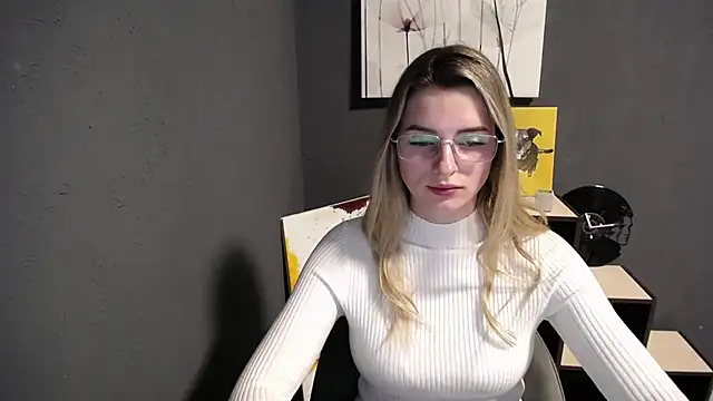 lady olivia  online show from February 11, 5:25 pm