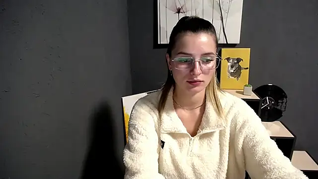 lady olivia  online show from November 12, 6:17 pm