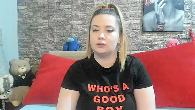 kalindahot online show from March 9, 2:15 am