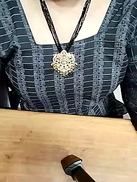 Aishu-tamil09 online show from January 12, 6:24 pm