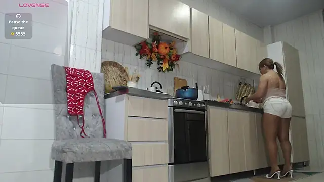 Jadeee  online show from September 10, 10:43 pm