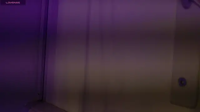 mia six66 online show from November 3, 5:28 pm