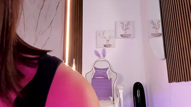 mia six66 online show from October 18, 11:46 am