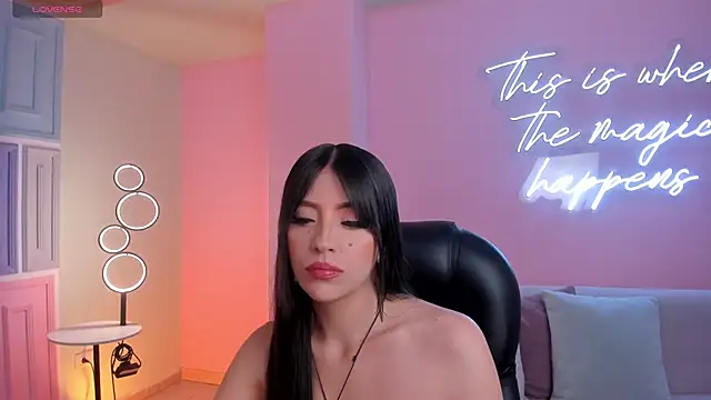 ValeriaRiveraX online show from February 9, 5:32 am