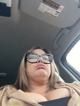 LolaBeretta online show from October 13, 7:49 pm