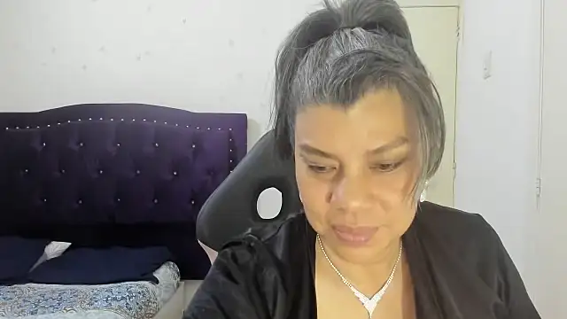 Snapshot of vikyadams chatting on September 9, 2:28 pm vikyadams online show from September 9, 2:28 pm