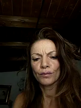vampvanna23 online show from June 16, 1:39 am