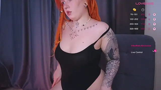 The Full Red Moon online show from October 4, 5:28 pm