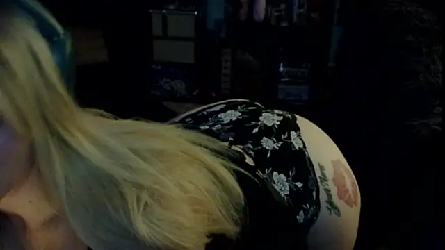 ziggyspice online show from October 5, 2:49 am