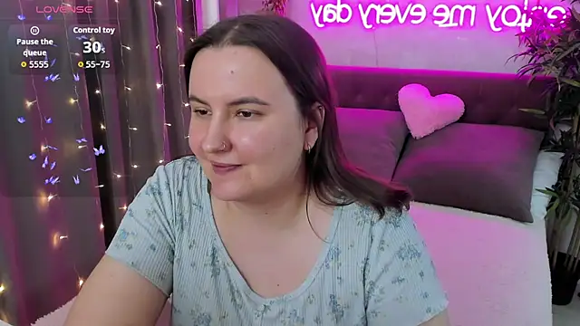 FeralPeach online show from February 26, 7:29 am