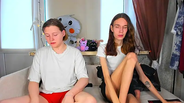 Calvin and Kevin online show from October 17, 4:48 am