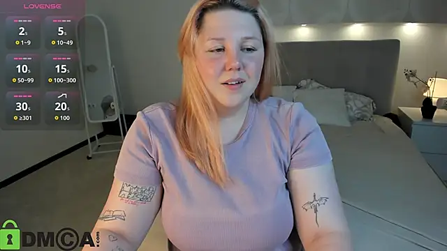 Snapshot of Ruth_Oliver chatting on October 7, 1:10 am Ruth Oliver online show from October 7, 1:10 am