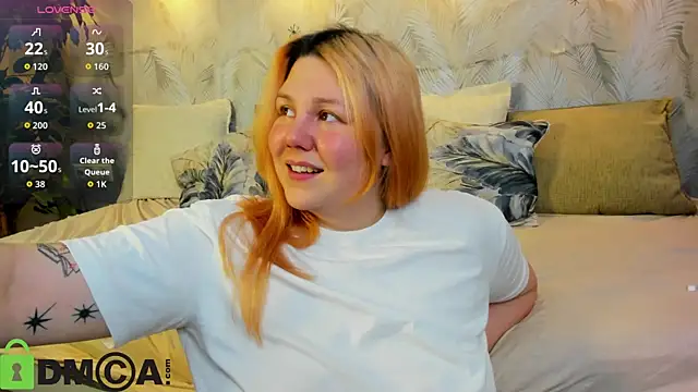 Ruth Oliver online show from October 29, 1:43 am